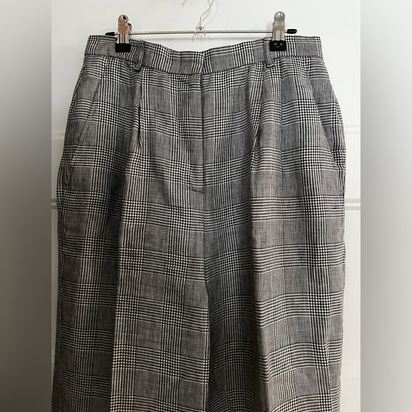 MaxMara straight leg trousers in linen in black and white plaid - Picture 3 of 9